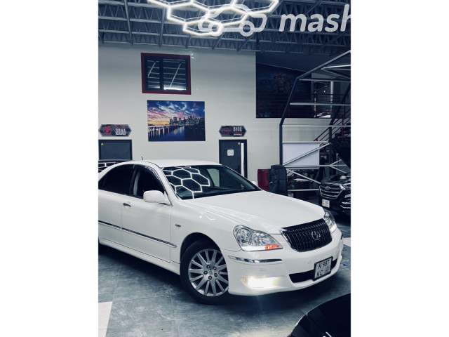 Toyota Crown Majesta