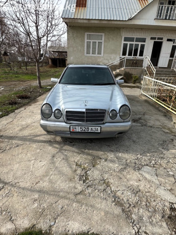 Mercedes-Benz E-Класс