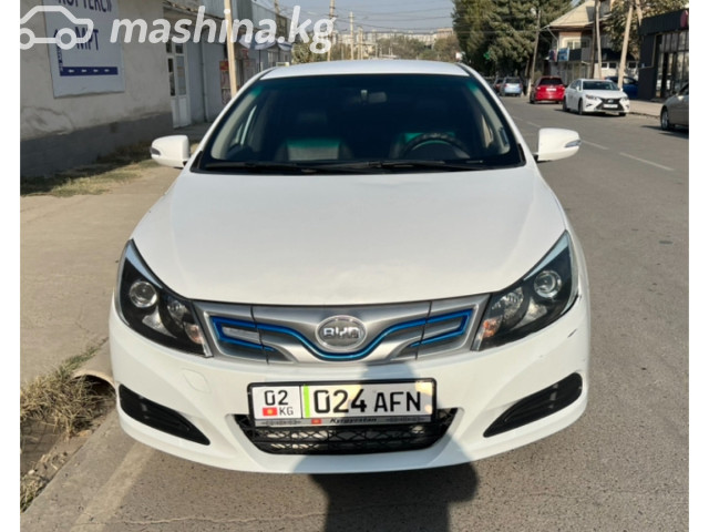BYD E5