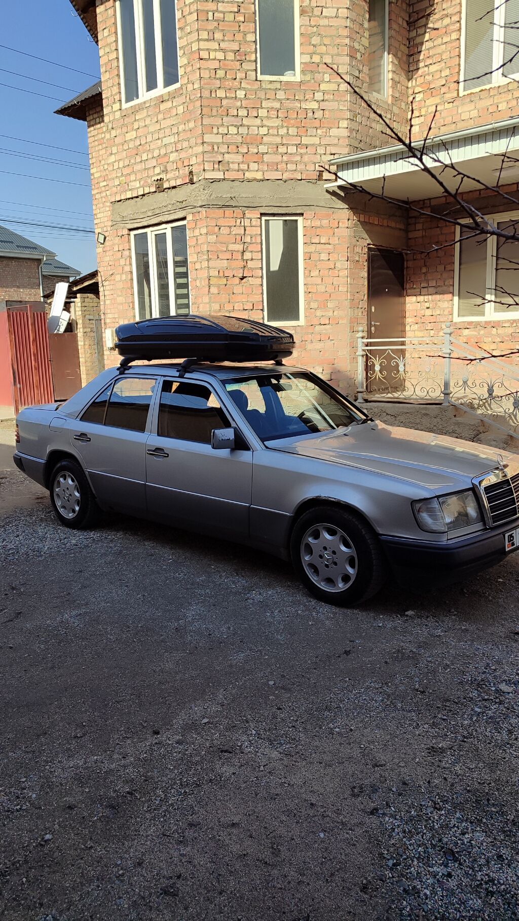 Mercedes-Benz W124