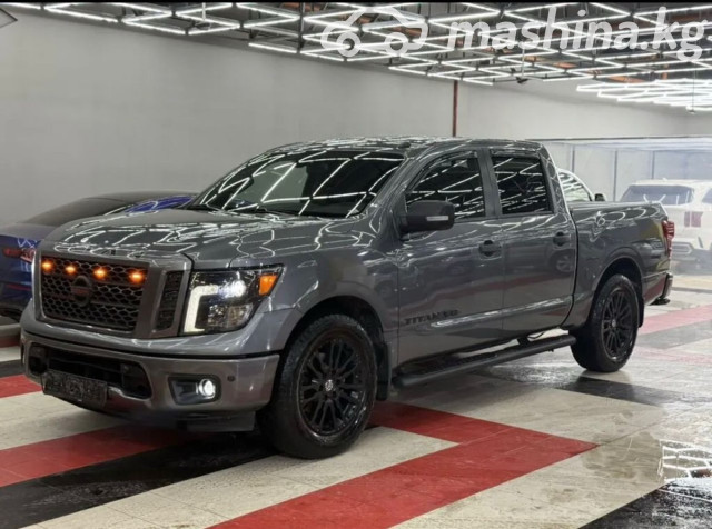 Nissan Titan