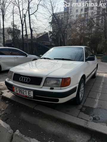 Audi 100
