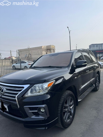 Lexus LX