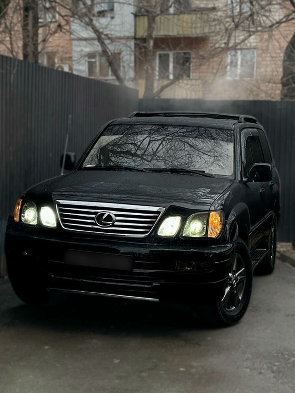 Lexus LX