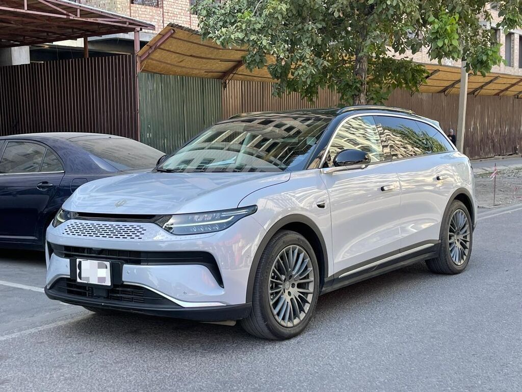 Leapmotor C11 — стильный электрический кроссовер Основные