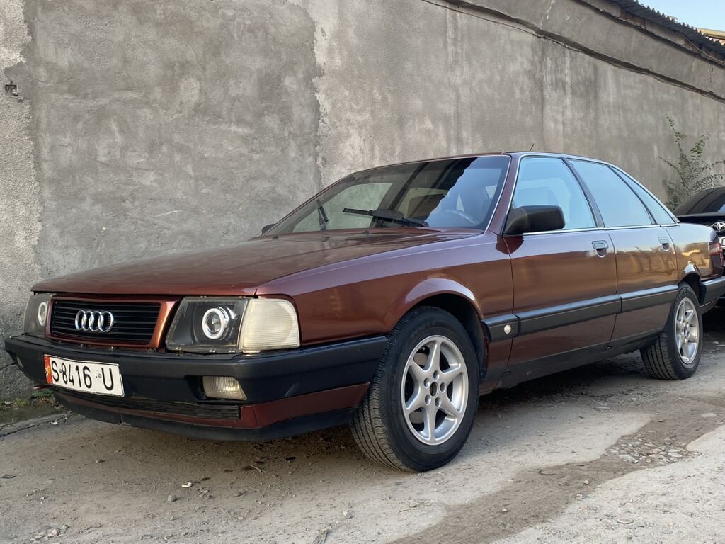 Audi 100