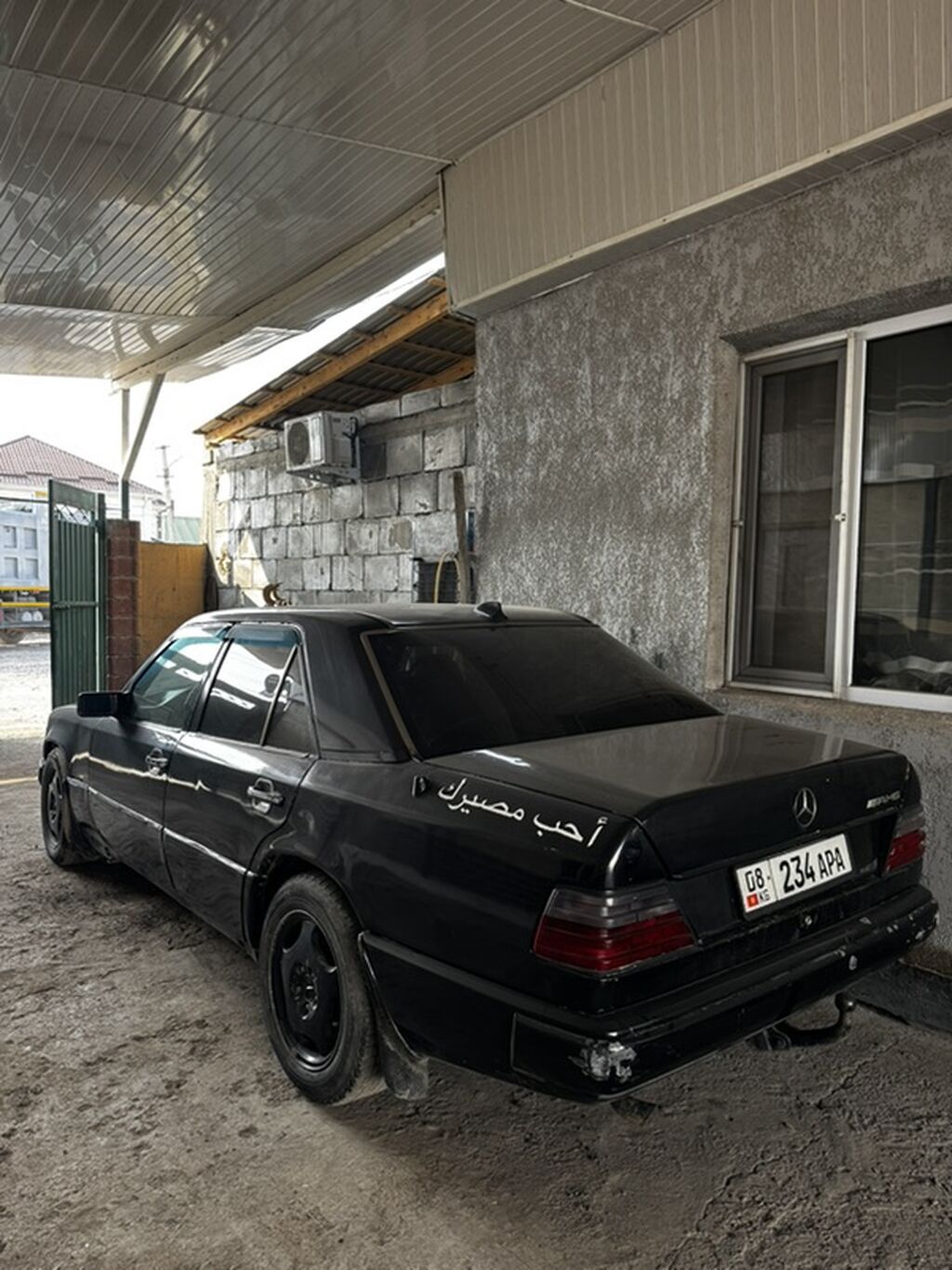 Mercedes-Benz W124