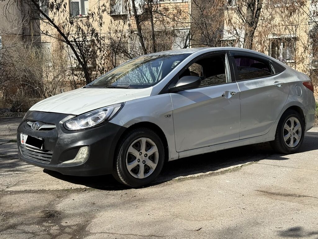 Hyundai Accent