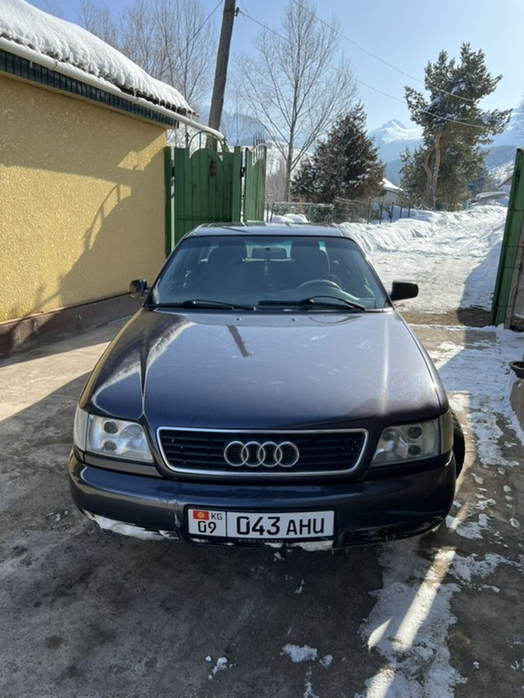 Audi 100