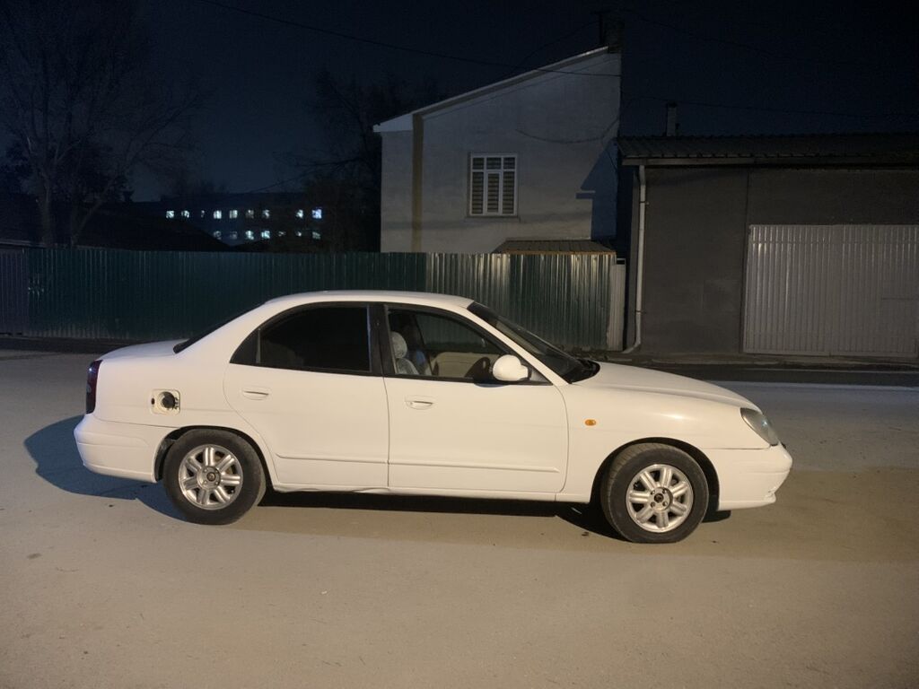 Машина на ходу мотор жаны жазалган каробка ходовой жакшы документ таза