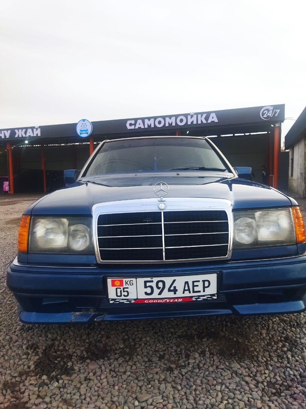 Mercedes-Benz W124