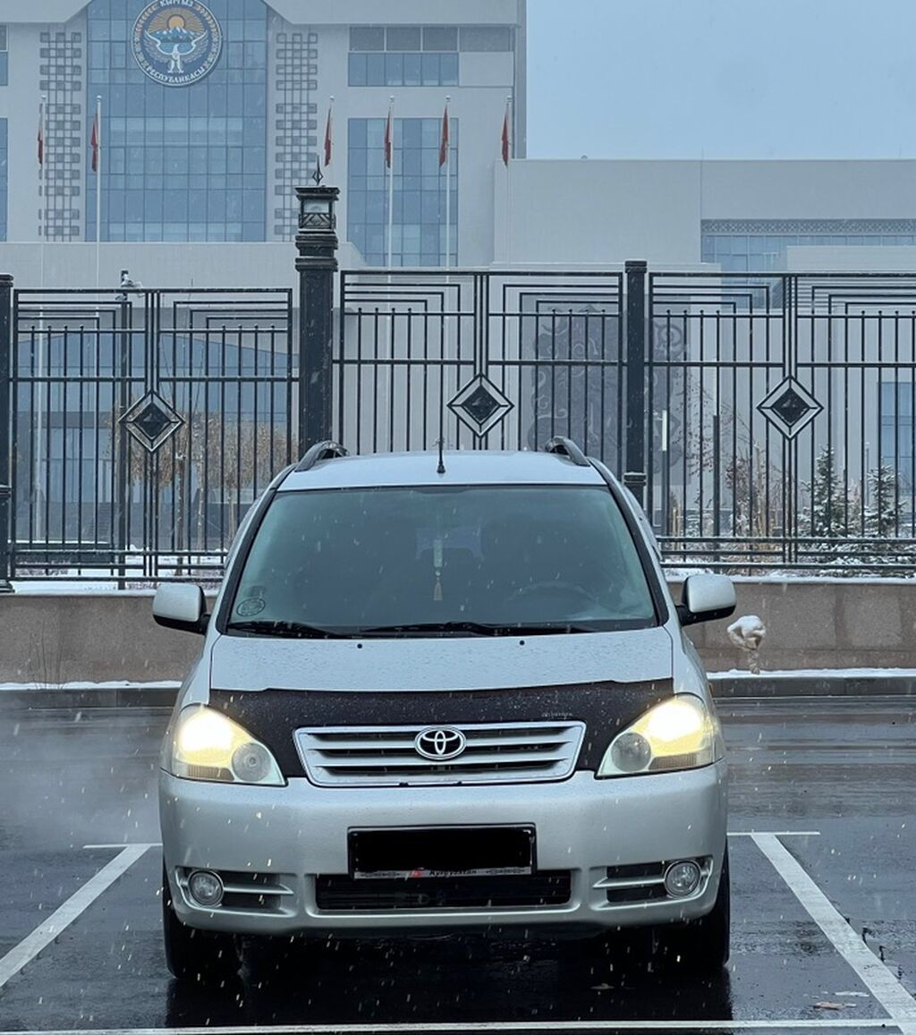 Toyota Avensis Verso