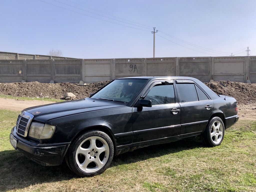 Mercedes-Benz W124
