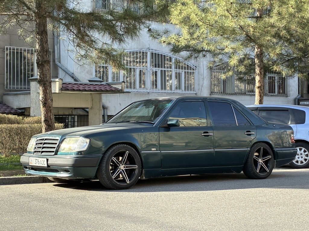 Mercedes-Benz W124