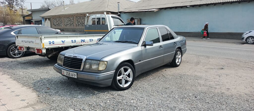 Mercedes-Benz W124
