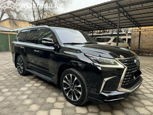 Lexus LX