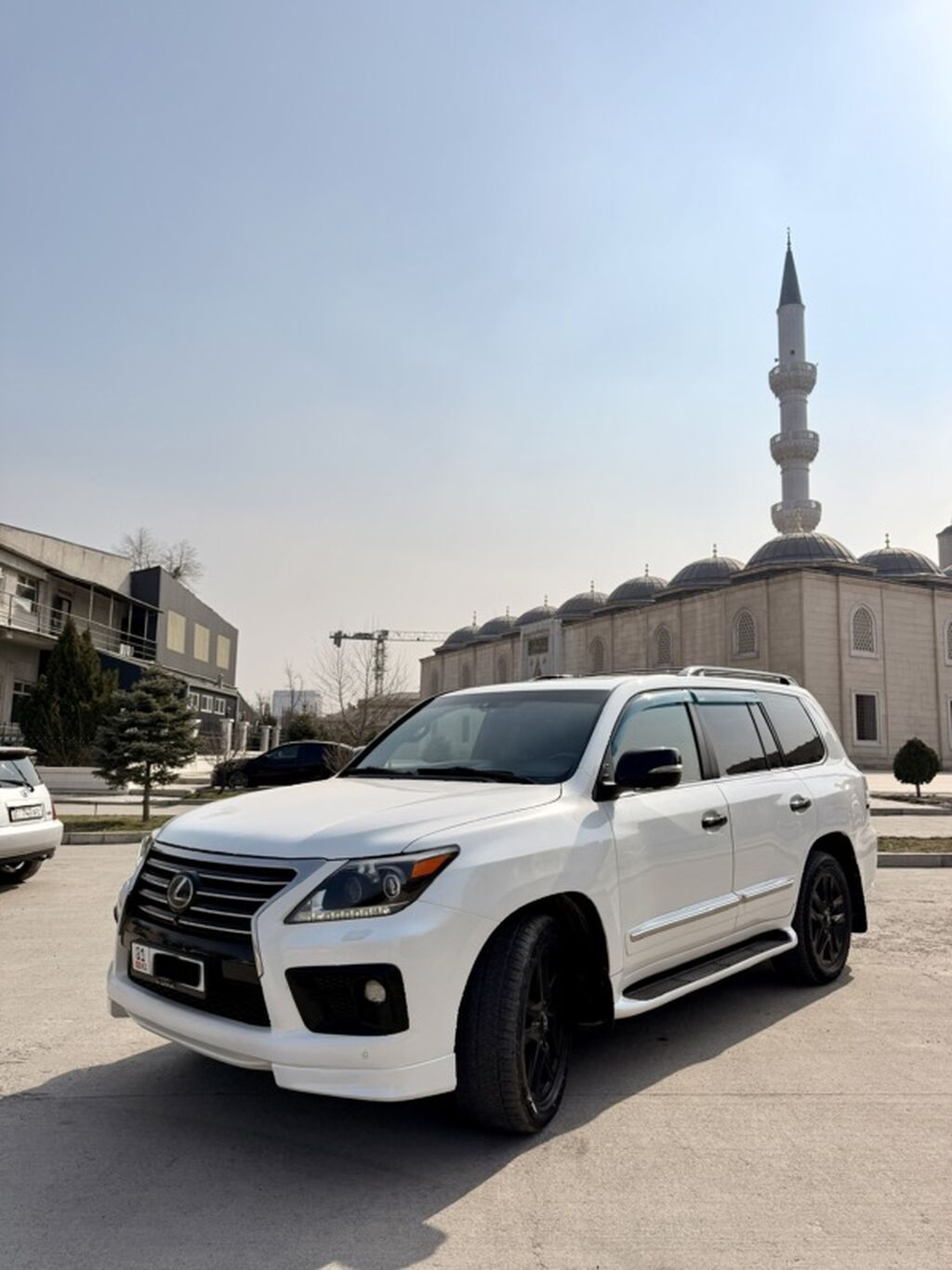 Lexus LX
