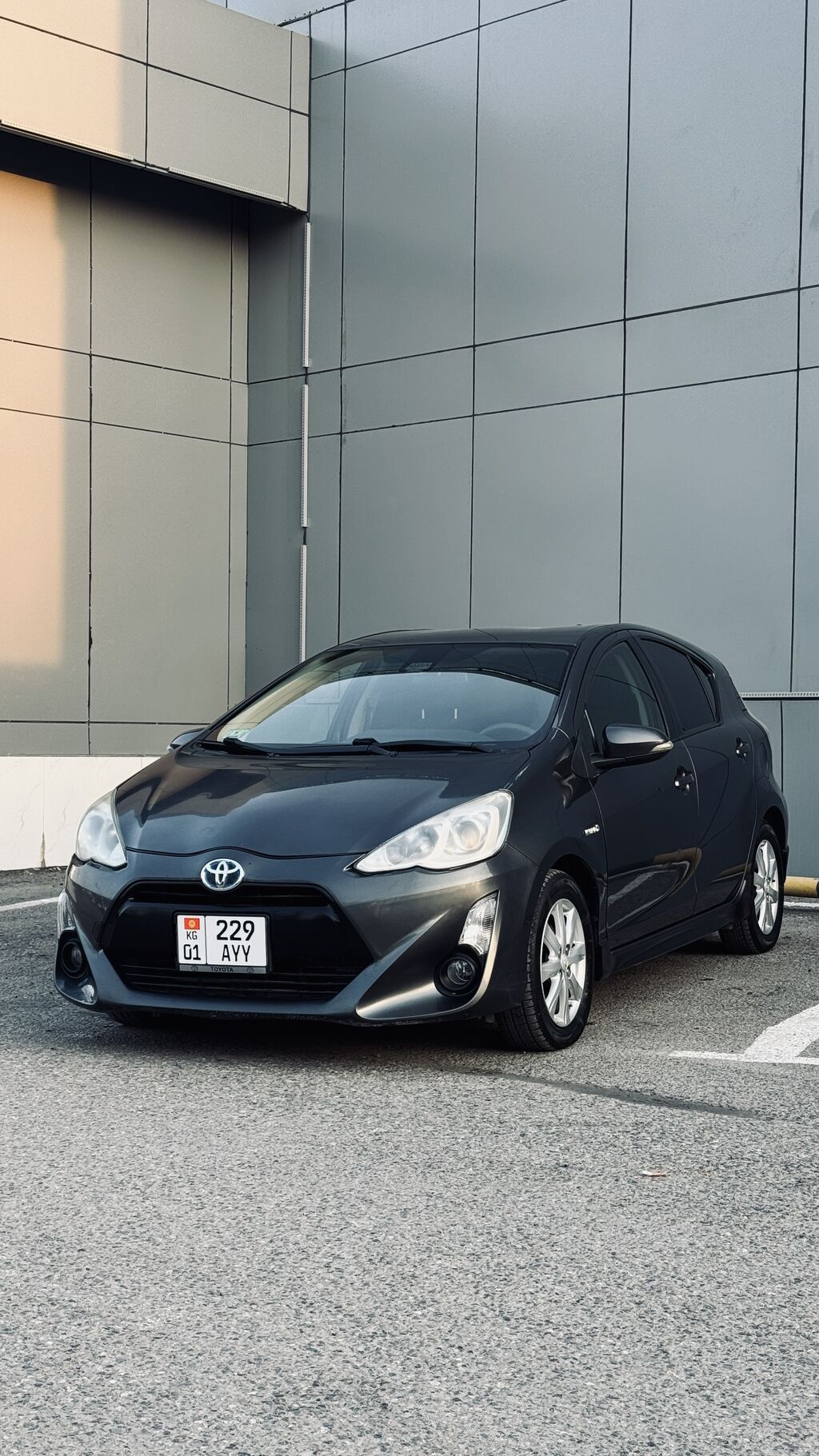 Toyota Prius C