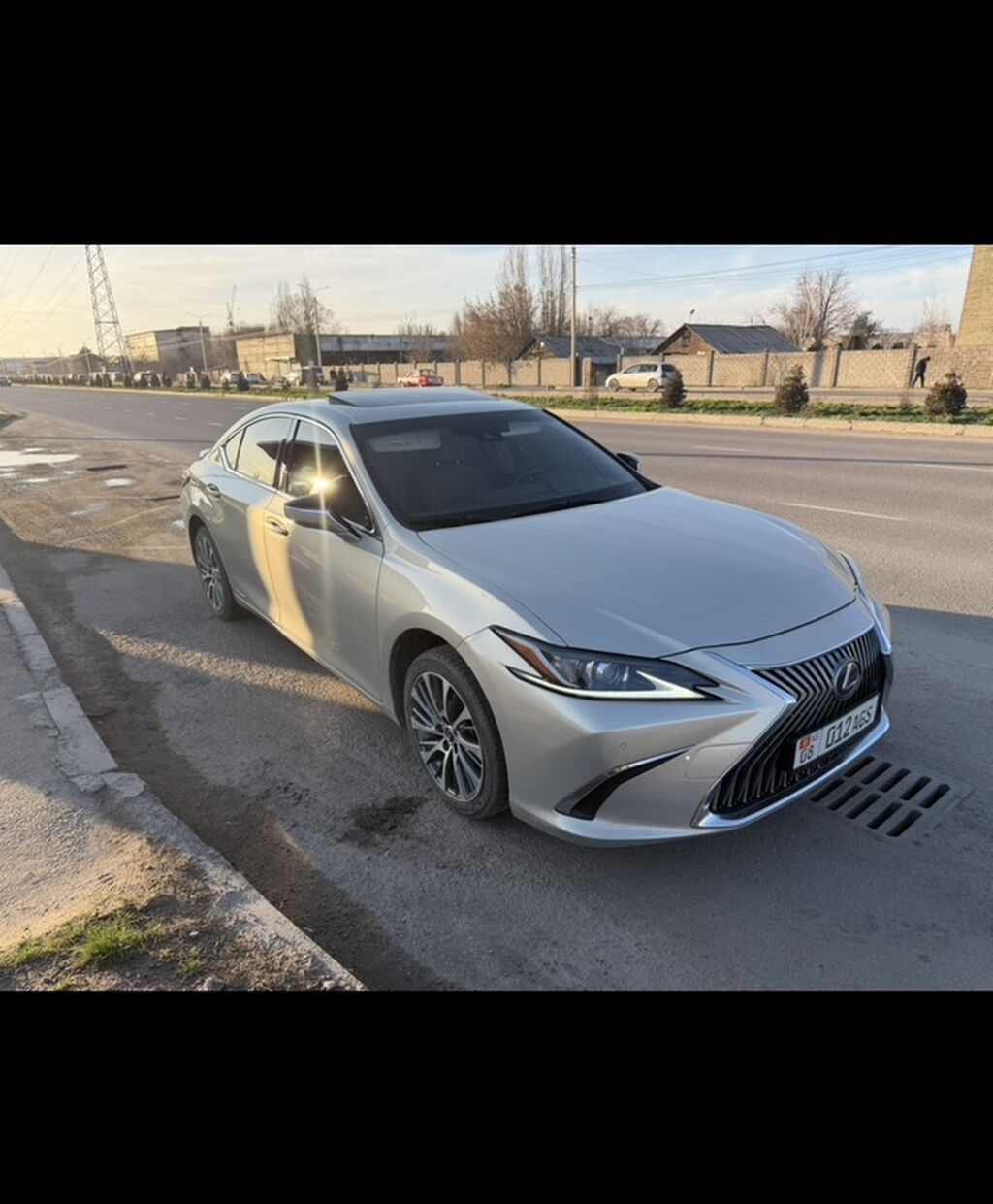 Lexus ES