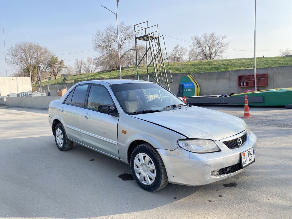 Mazda 323