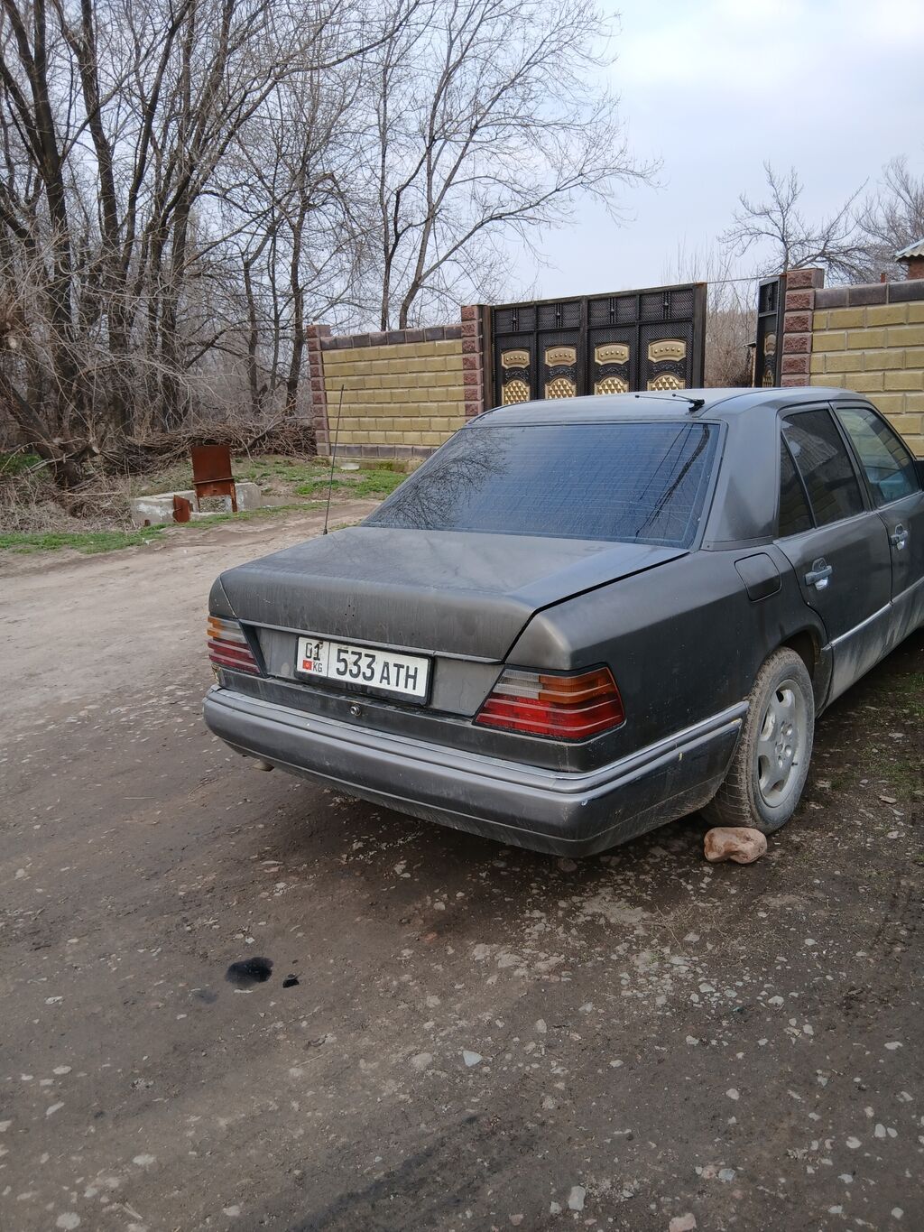 Mercedes-Benz W124