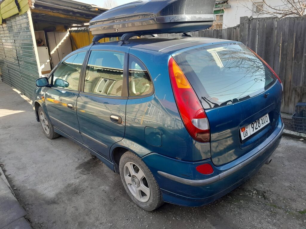 Nissan Almera Tino