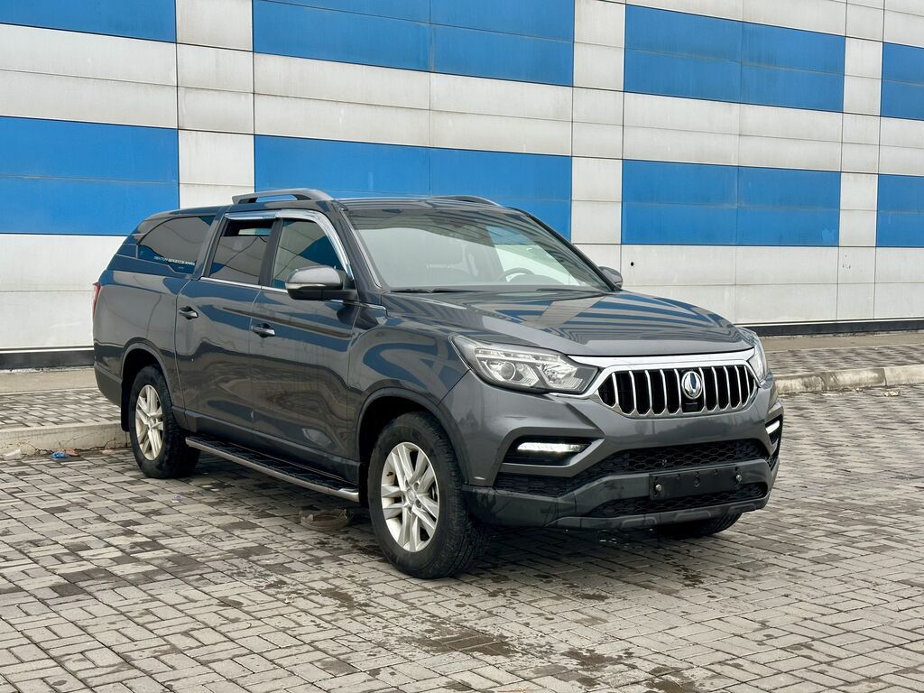 Ssangyong Rexton Khan