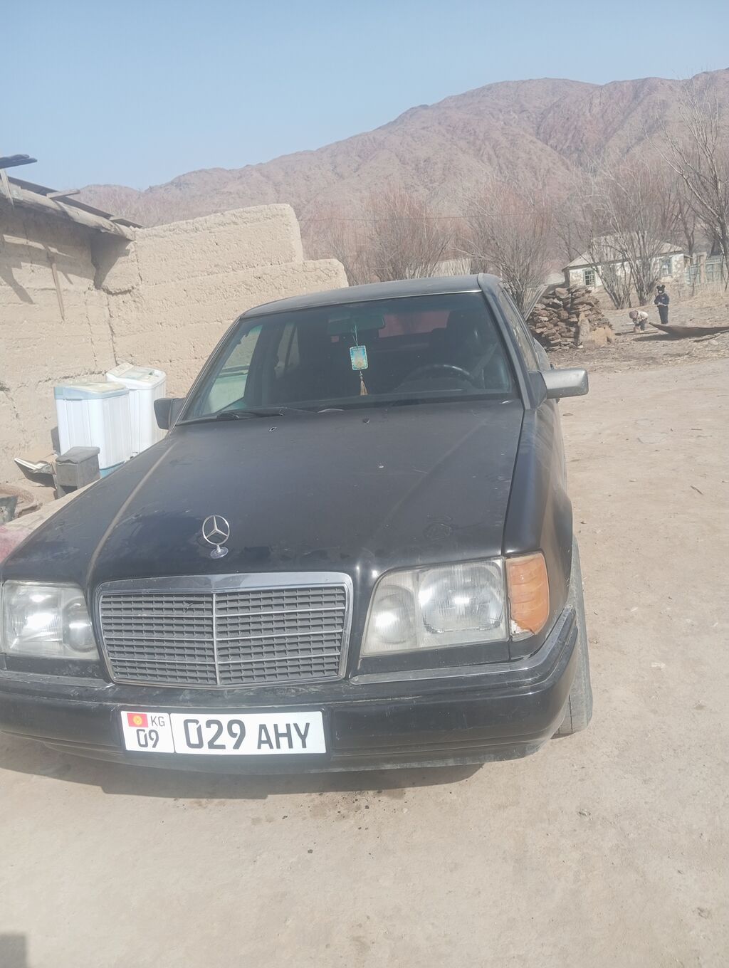 Mercedes-Benz W124