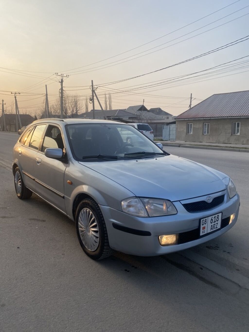 Mazda 323