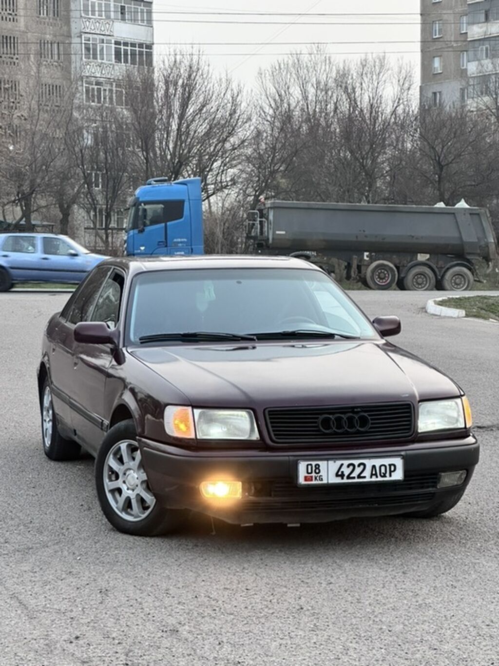 Audi 100