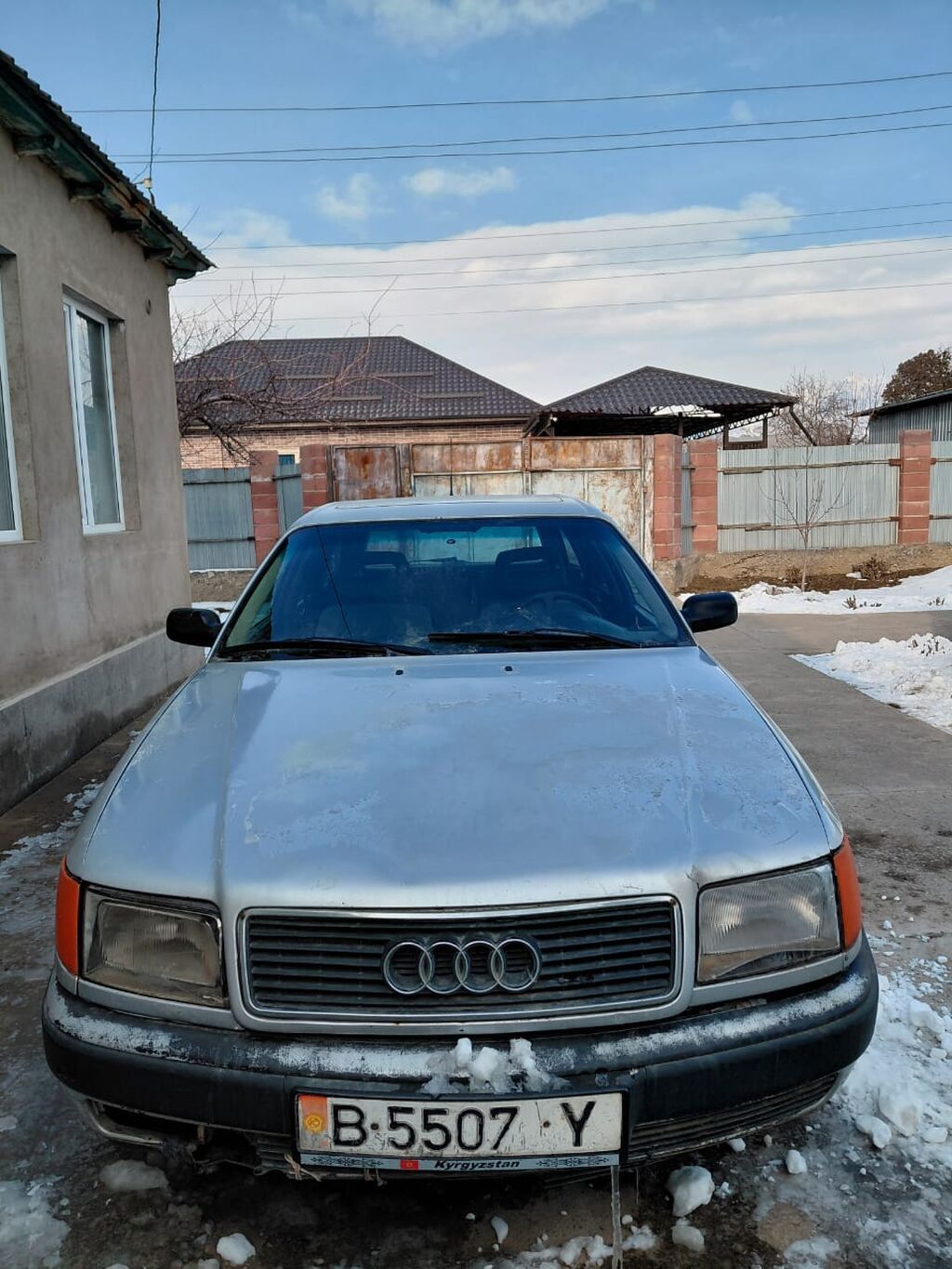 Audi 100