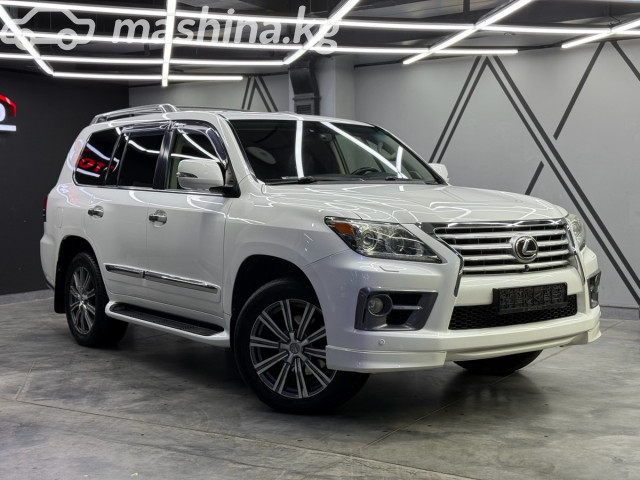 Lexus LX