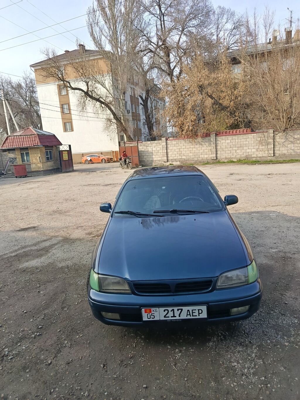 Toyota Carina E