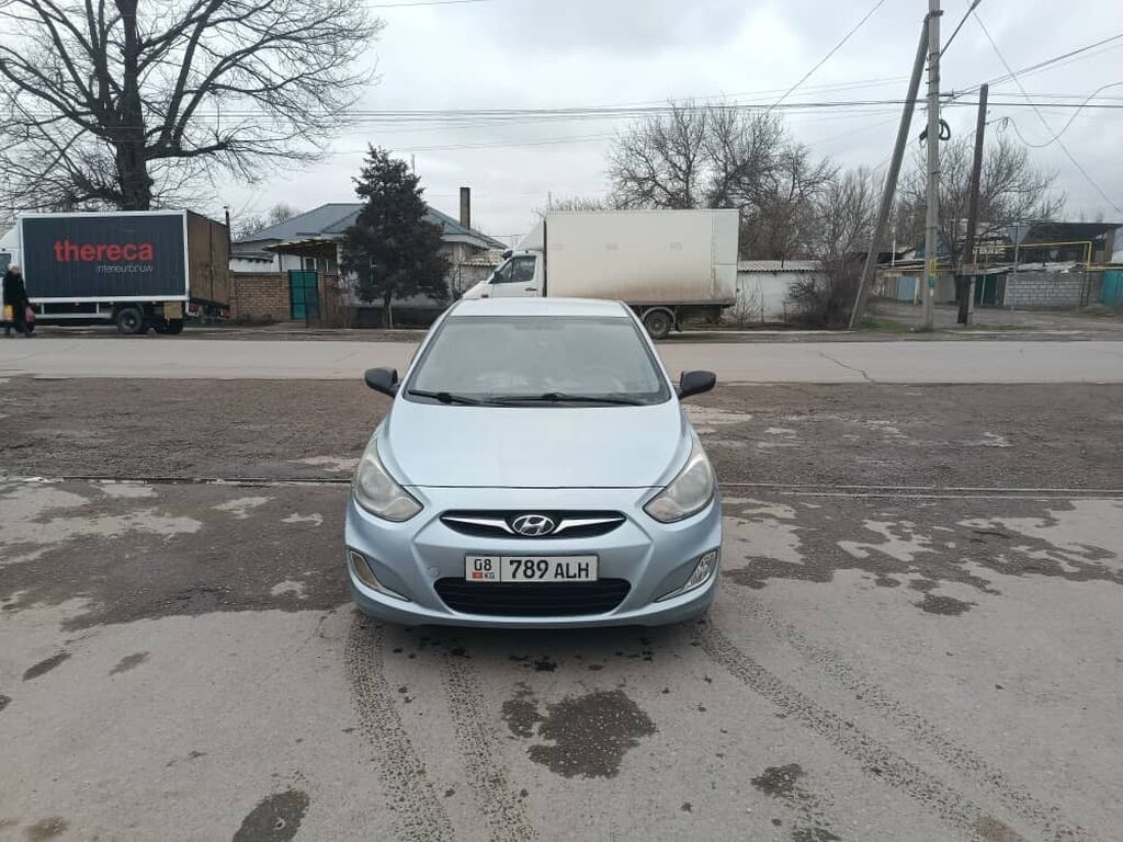 Hyundai Accent
