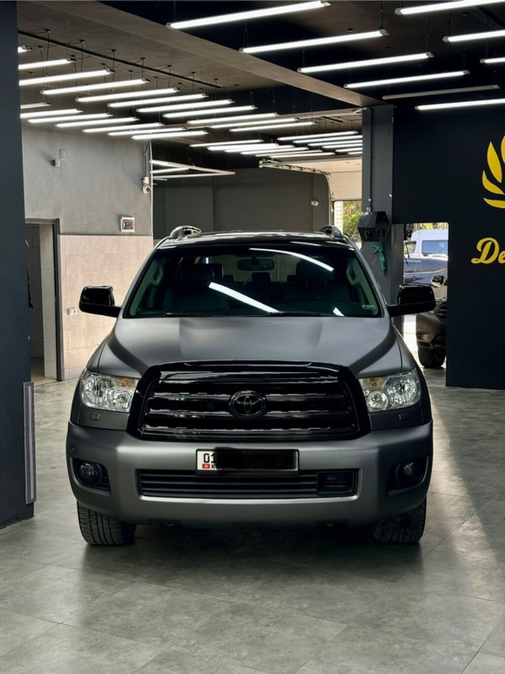 Toyota Sequoia