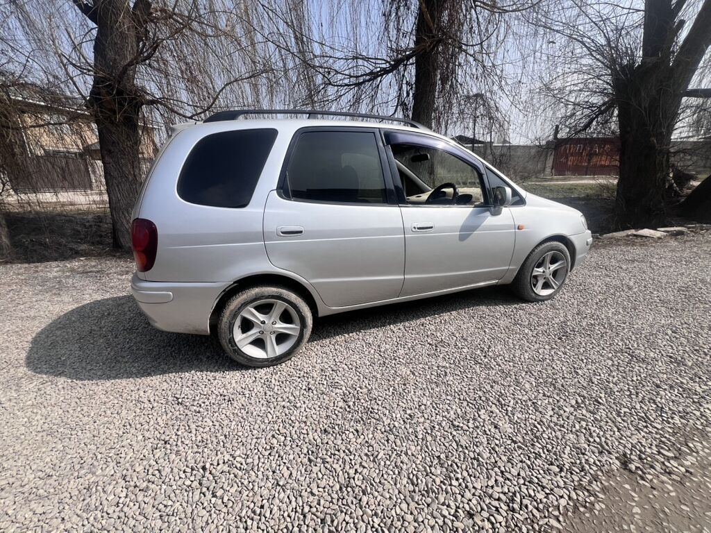 Toyota Corolla Spacio