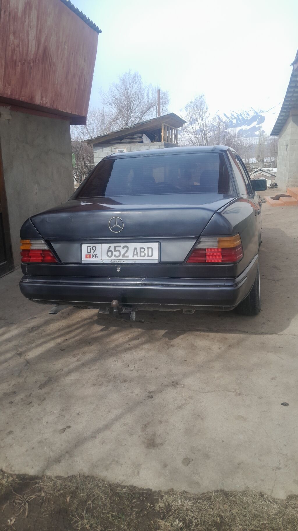 Mercedes-Benz W124