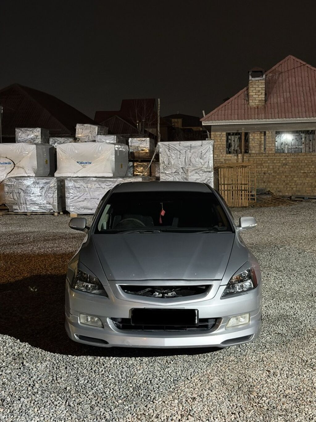 Продаю HONDA INSPIRE 2005 года, в отличном состоянии! Мотор привозной