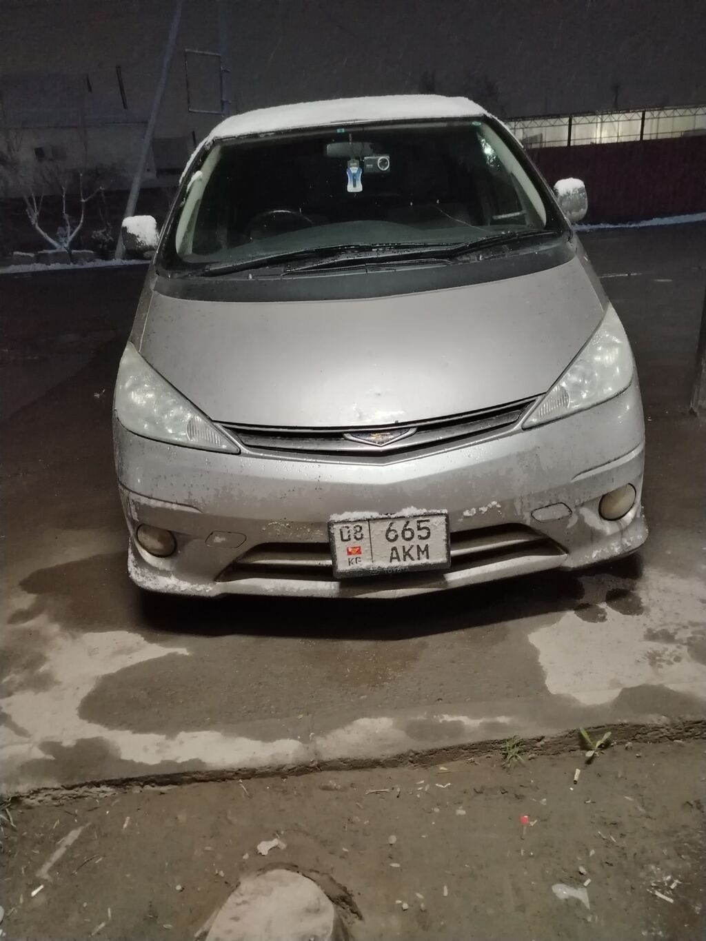 Toyota Estima