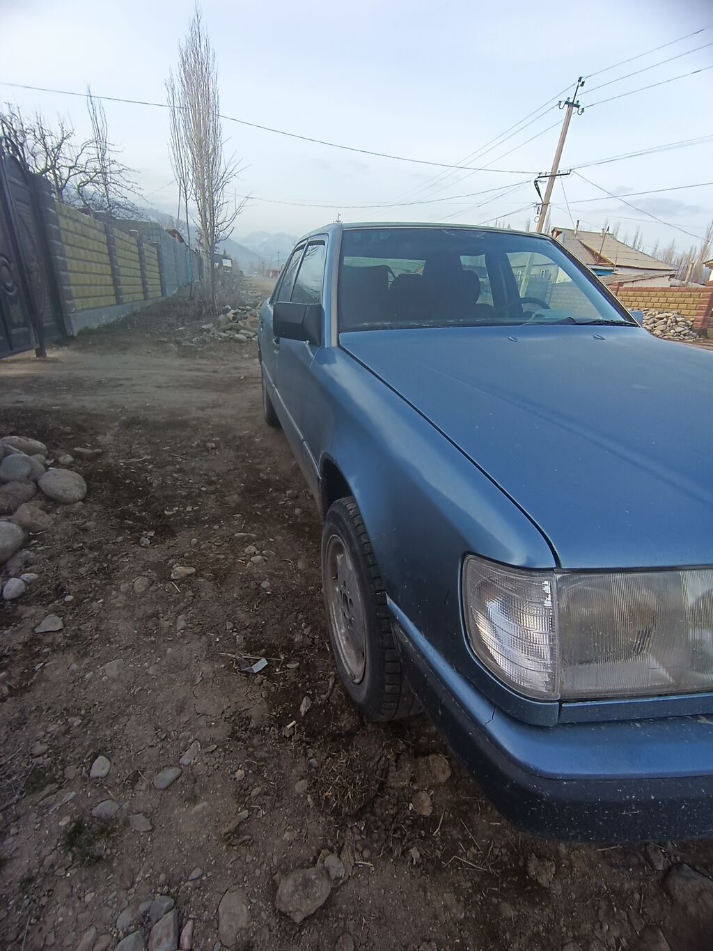 Mercedes-Benz W124
