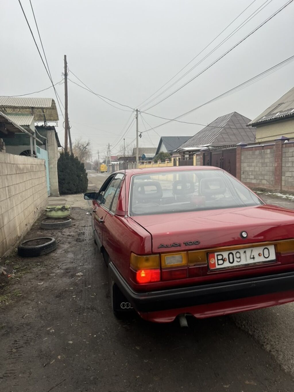 Audi 100