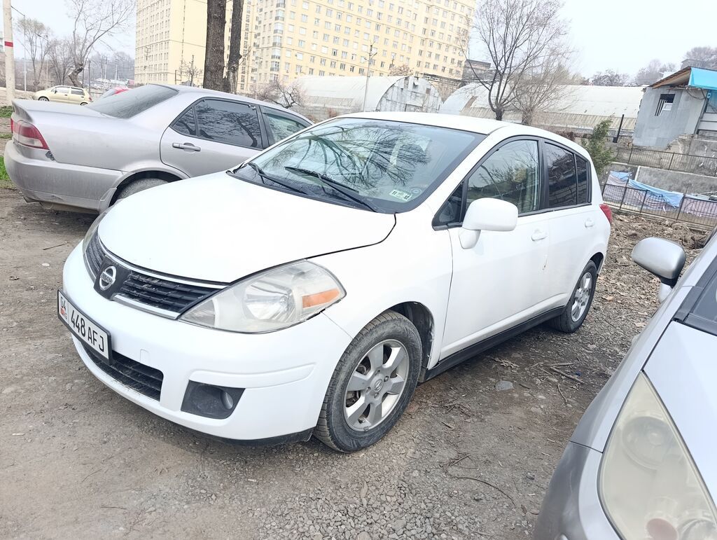 Nissan Versa
