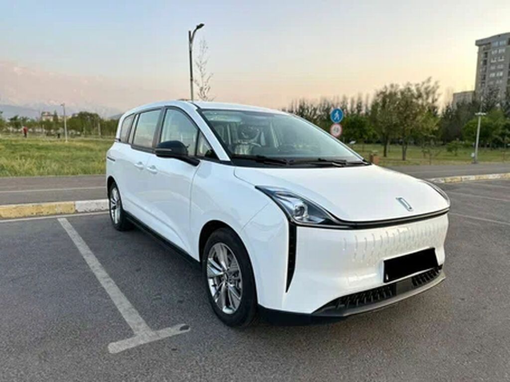 FAW Bestune NAT, электрический компактвэн, подойдёт для пассажирских