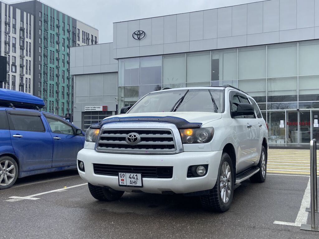 Toyota Sequoia
