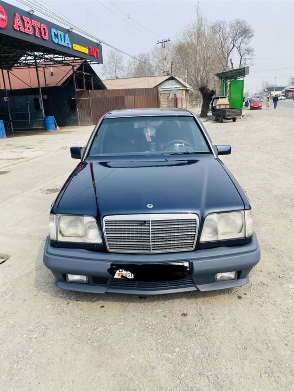Mercedes-Benz W124