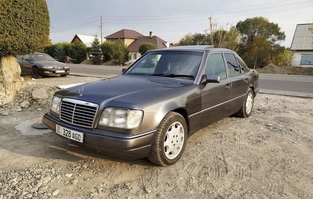 Mercedes-Benz W124