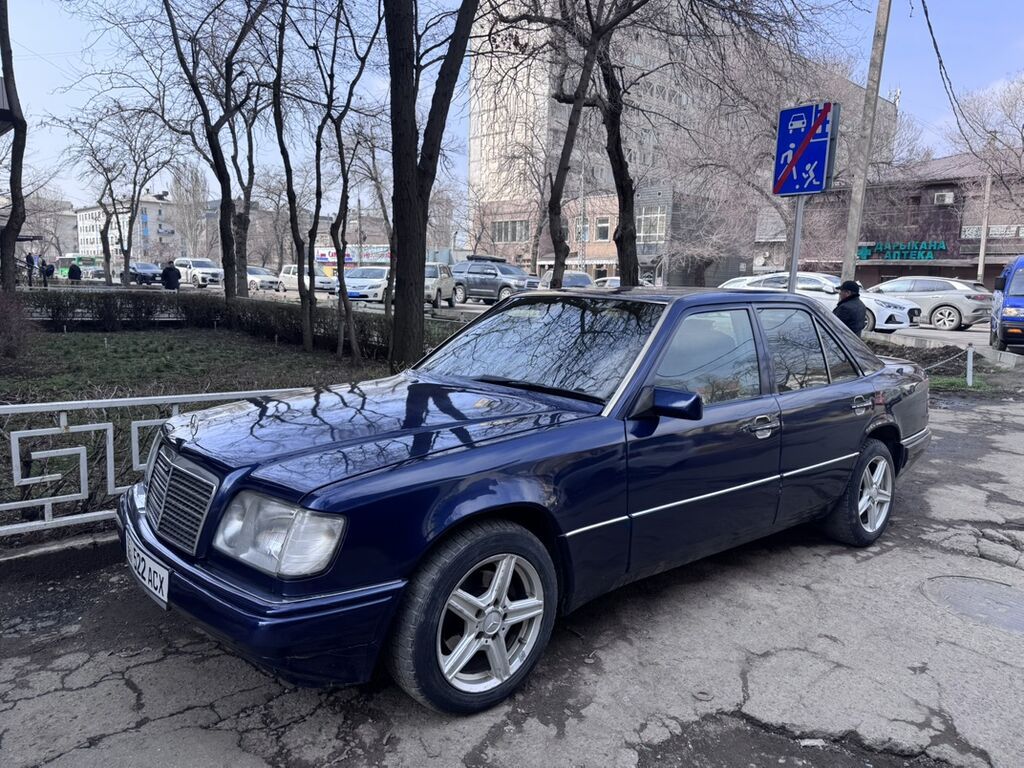 Mercedes-Benz W124