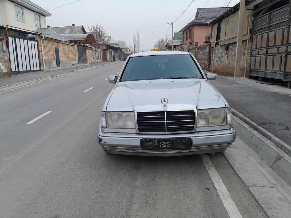 Mercedes-Benz W124