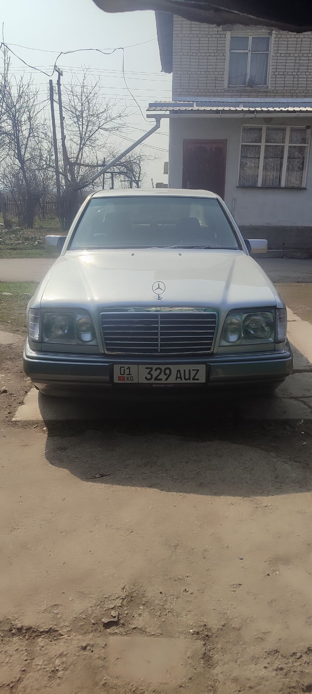 Mercedes-Benz W124