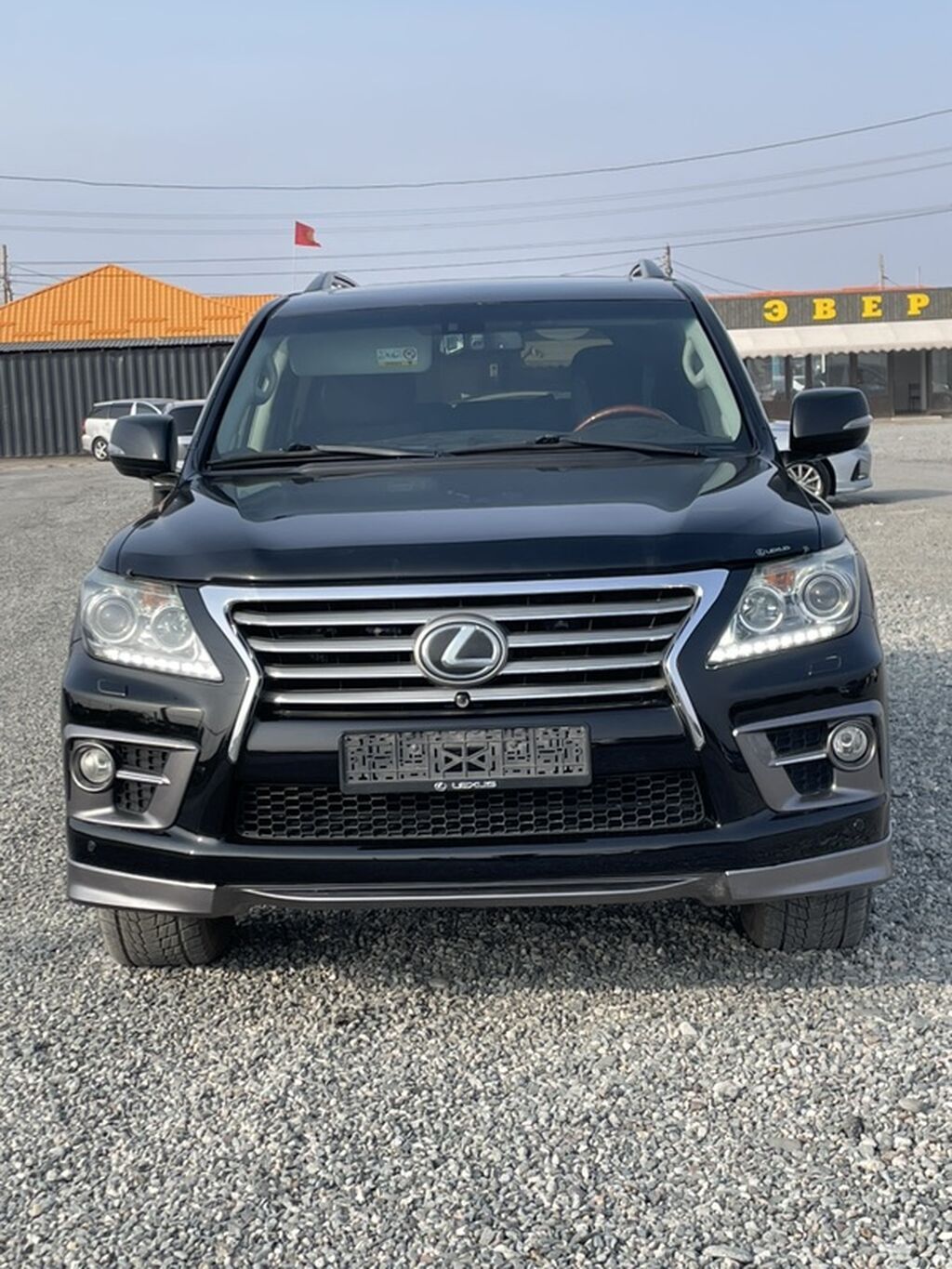 Lexus LX